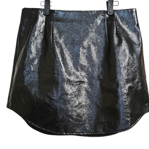 VICI × GINA Curved Mini Pleather Skirt In Black. Size XL NWT - Picture 2 of 11